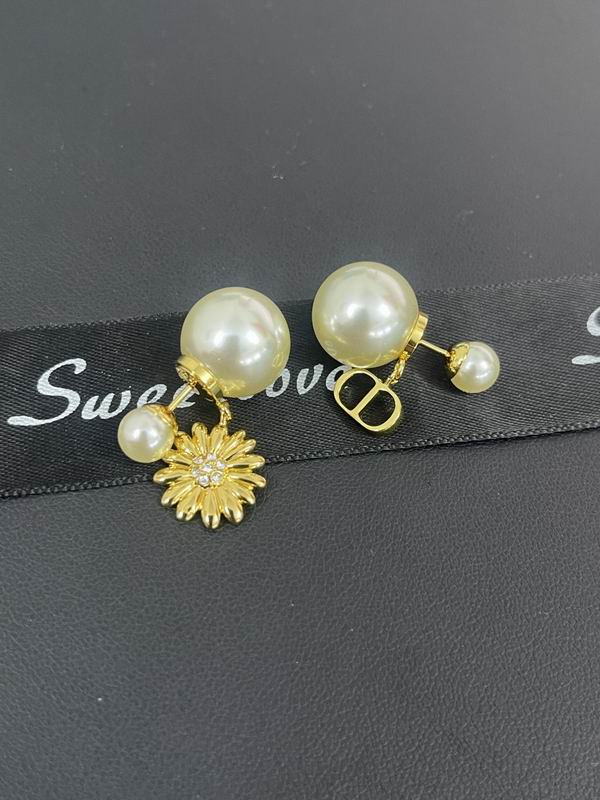 Dior Earring 06yxs48